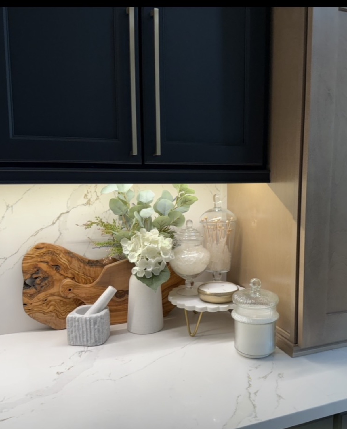 Kitchen styling detail