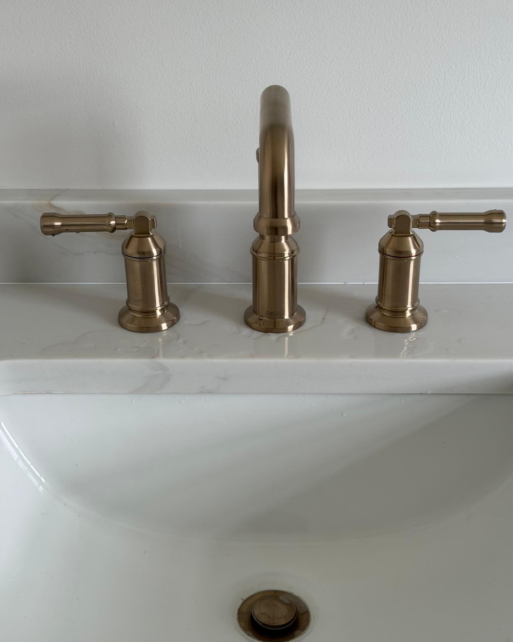 Bathroom faucet detail