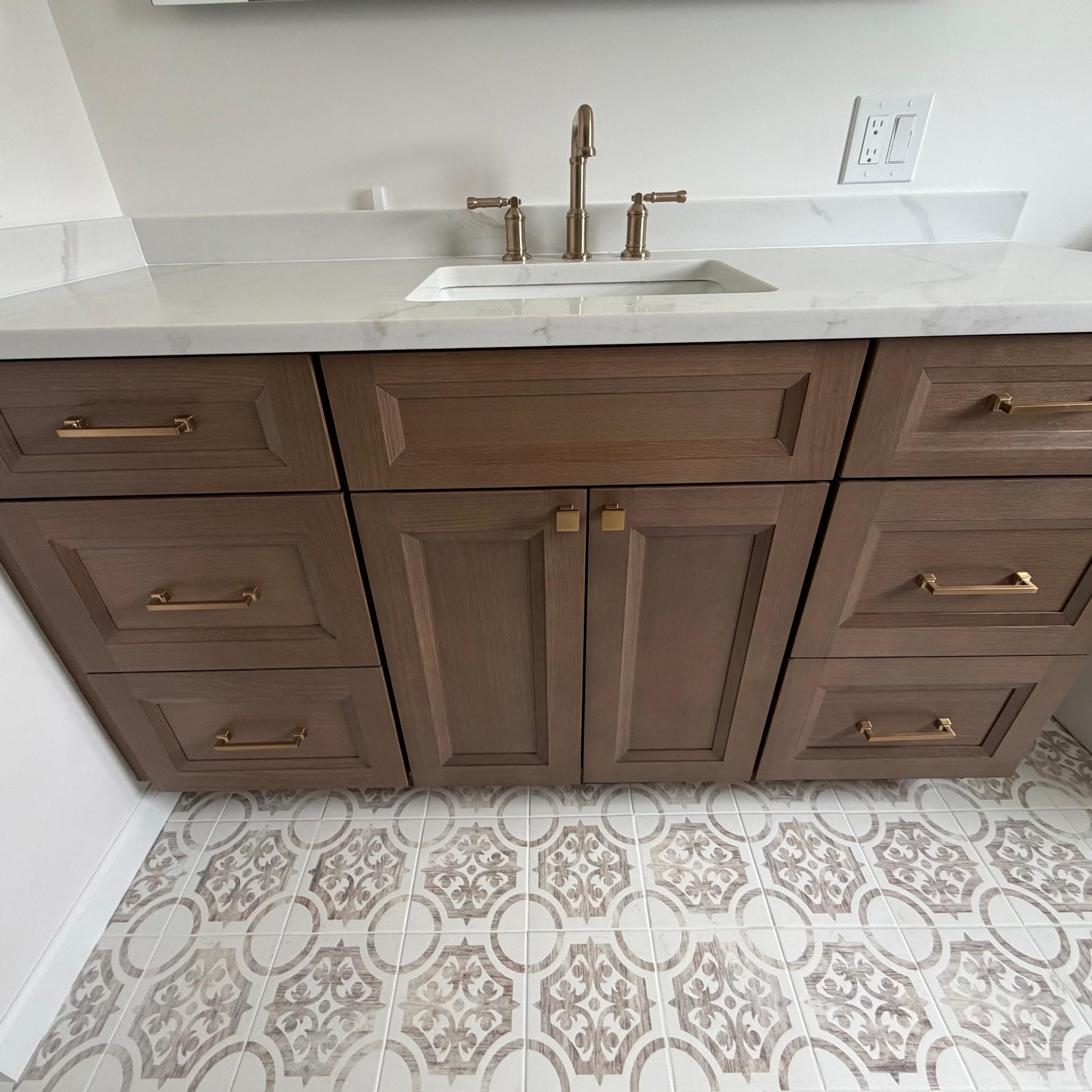 Custom vanity detail